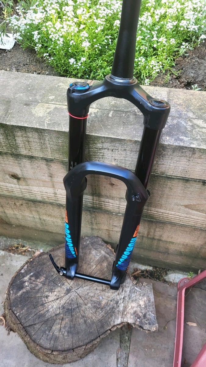 Rockshox Yari RC 170mm Debonair Charger Damper Boost