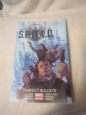 S.H.I.E.L.D. Volume 1: Perfect Bullets (Marvel Now!: S.h.i.... by Carlos Pacheco