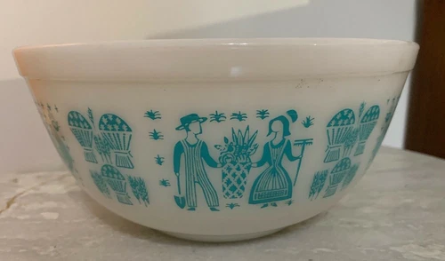 vintage Turquoise Pyrex Amish Butterprint Nesting Mixing Bowls set of 3 EC white