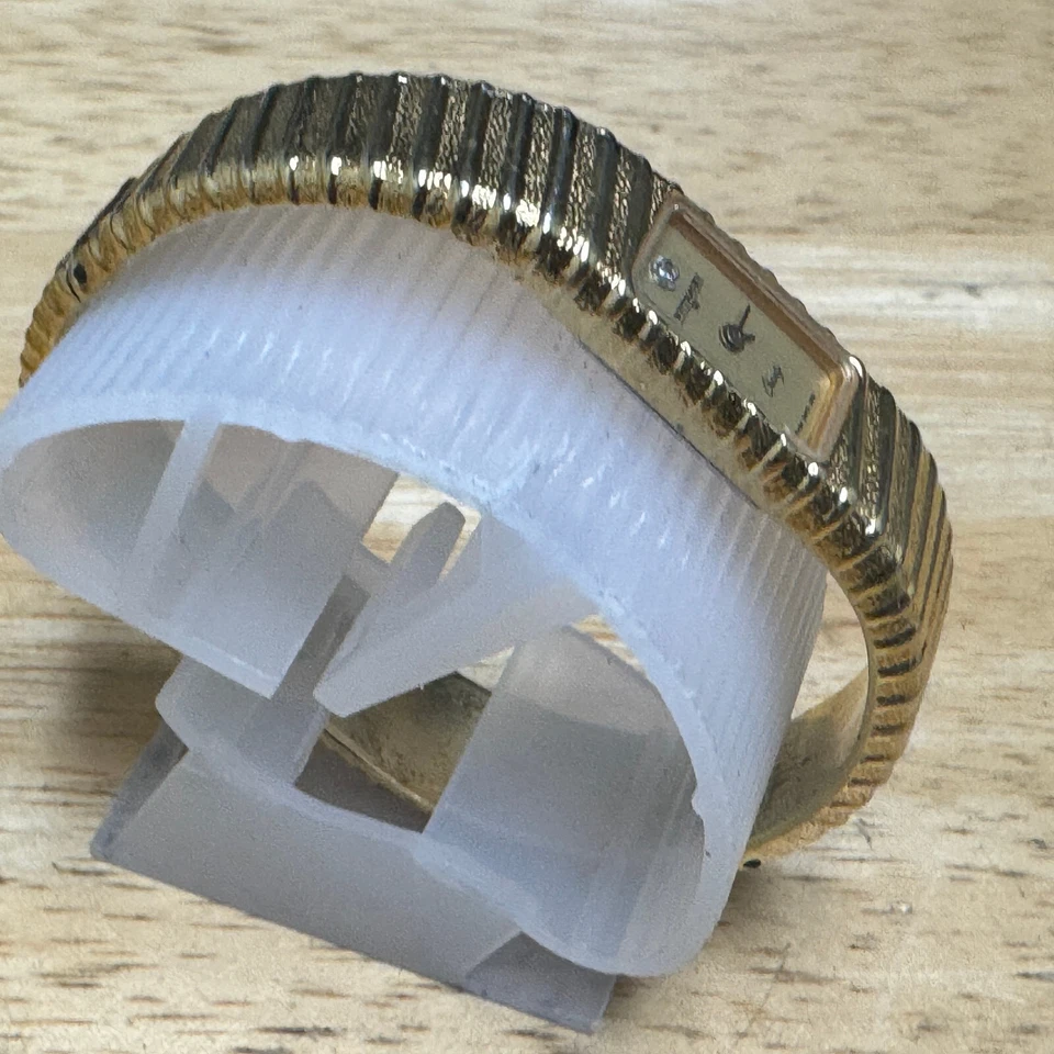 Bonito reloj de cuarzo suizo Wittnauer HT4494 para mujer tono dorado brazalete batería nueva Foto 3 de 4