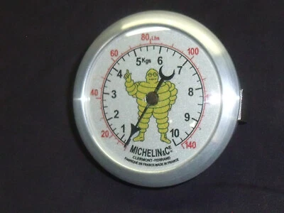 REPRODUCTION MANOMETRE CADRAN EN TOLE LITHO POUR GONFLEUR COMPRESSEUR MICHELIN . - Photo 1/4
