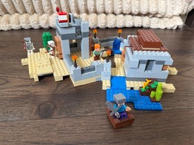 Minecraft Lego Sets: 21102, 21114, 21119, 21121 - all pieces & instructions