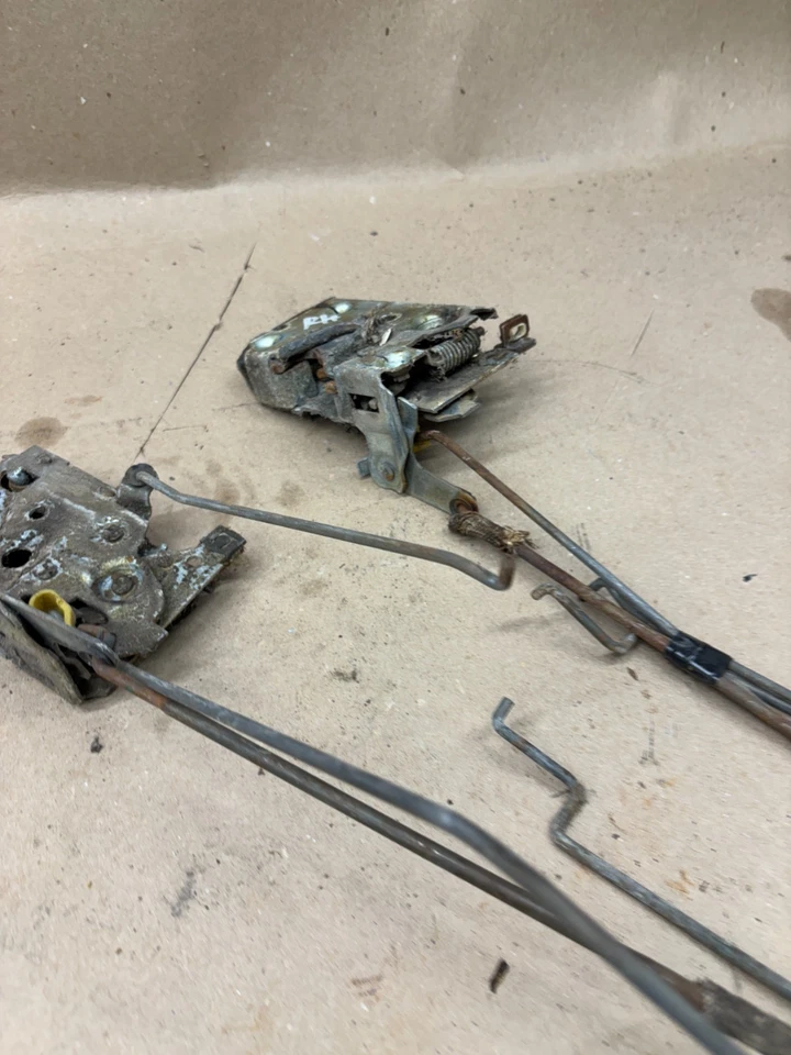 1978 1979 FORD BRONCO F150 F250 F350 DOOR LATCH LATCHES W/ROD RODS LINKAGE OEM - Image 4 of 4