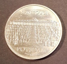 ** 5 Mark DDR ** 1986 R ** Potsdam-Sanssouci ** NICKEL SILVER ** UNCIRCULATED **