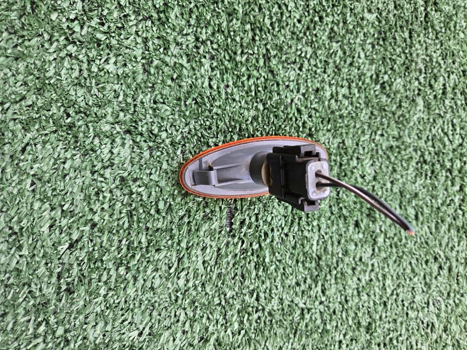 Luz de señal de giro Jaguar guardabarros lámpara de señalización lateral lente ámbar XR847225 tipo S OEM Foto 3 de 4