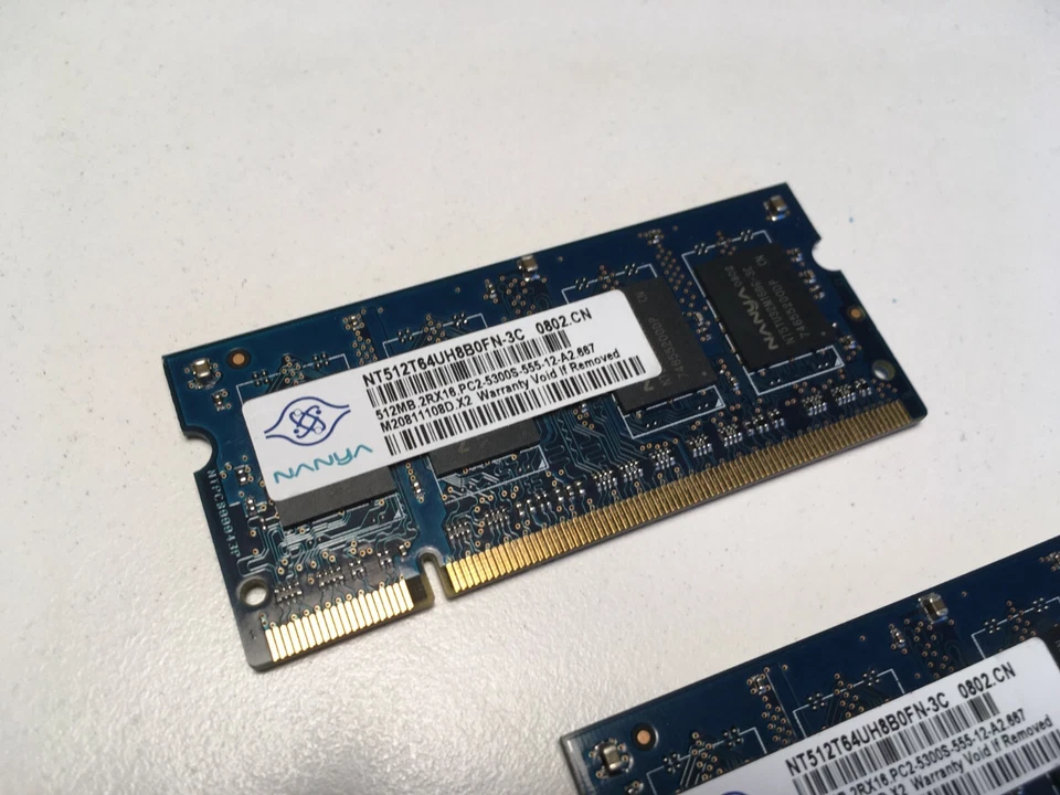Nanya 1GB (2x512MB) PC2-5300S DDR2-667 667MHz 200-Pin SO-DIMM Laptop Memory RAM - Image 2 of 4