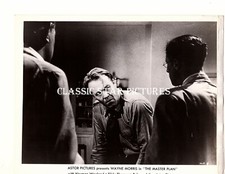Fotografía F714 Wayne Morris Norman Wooland The Master Plan 1954