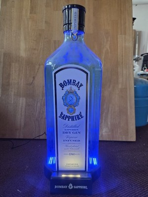 2x Bombay Sapphire Deko LED Flasche 6L Beleuchtet Bar Party