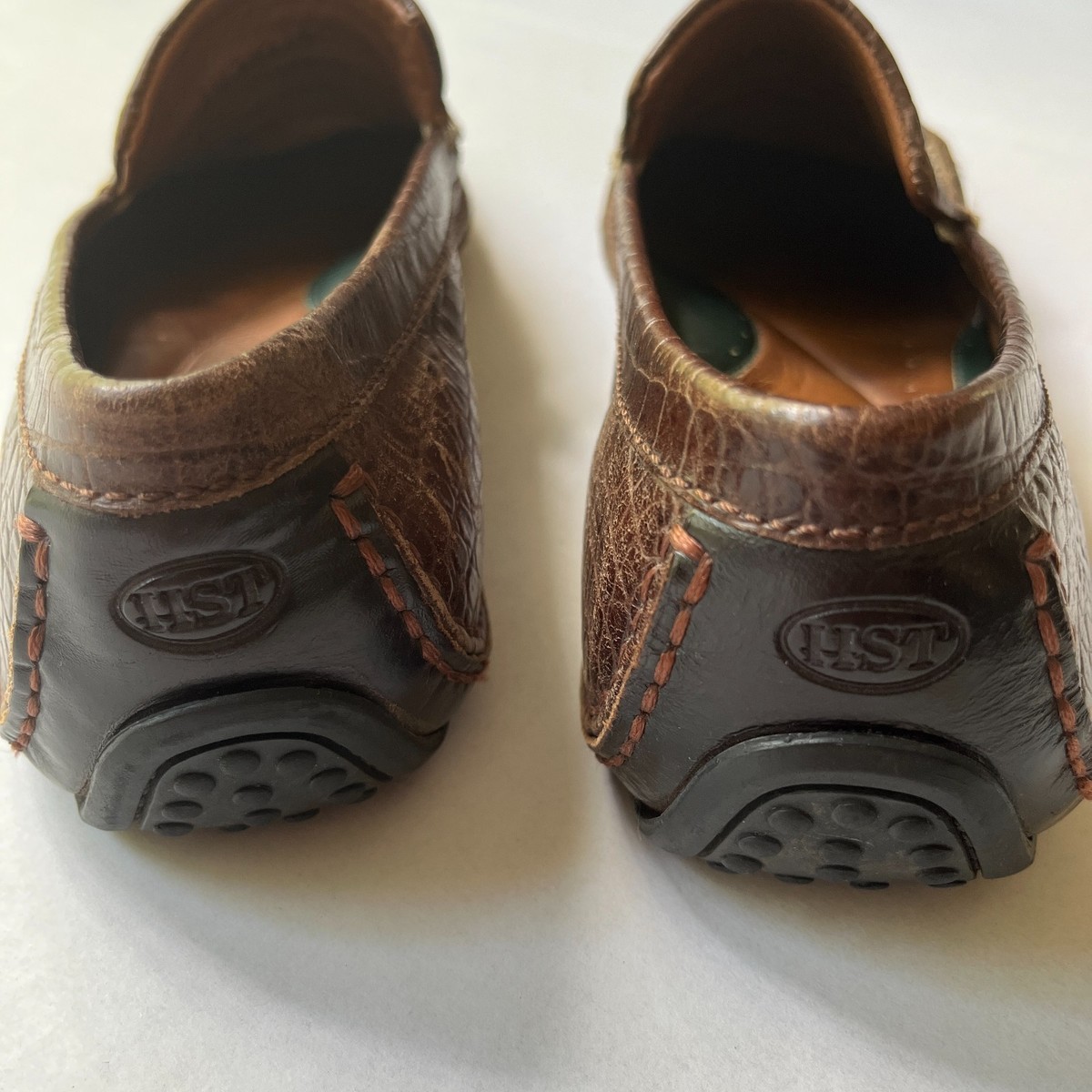 H. S. Trask Brown Leather Moccasin Toe Drivers Men’s Size 11.5 HS Trask Shoes Mens 11.5 N Brown Bison Leather Oxford Loafer  main image 2