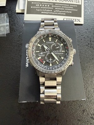 Citizen Promaster Sky Titanium CB5010-81E Top Zustand
