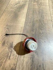 Mercedes-Benz GL X166 2016 Einfülldeckel für den Kraftstofftank A1644700130 Mercedes-Benz GL X166 2016 Einfülldeckel für den Kraftstofftank A1644700130