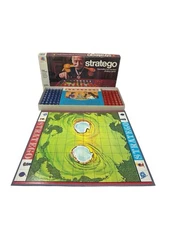 1977 Stratego Board Game by Milton Bradley Complete in Very Good Cond FREE SHIP