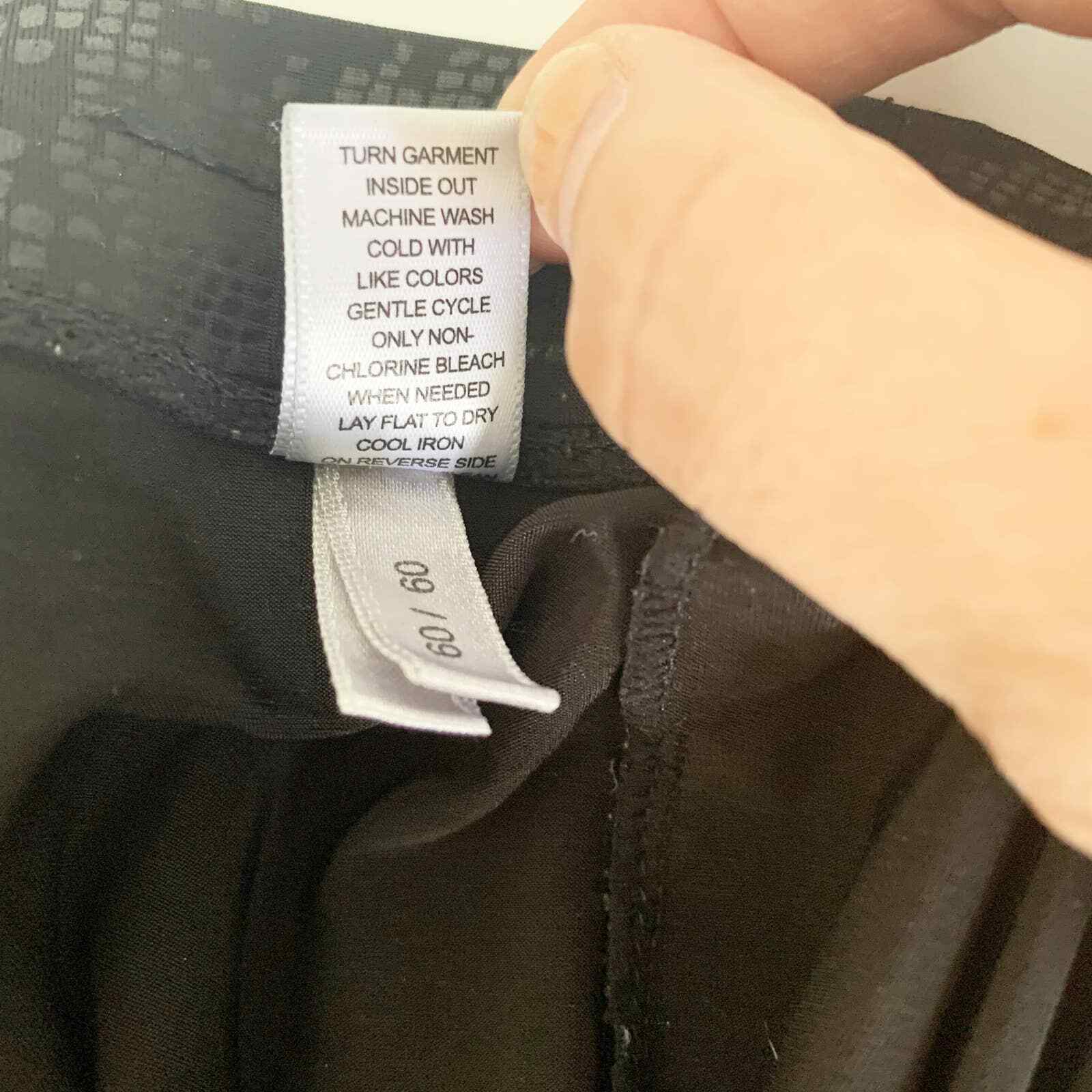 Express Black Embossed Pull On Stretch Leggings W… - image 6