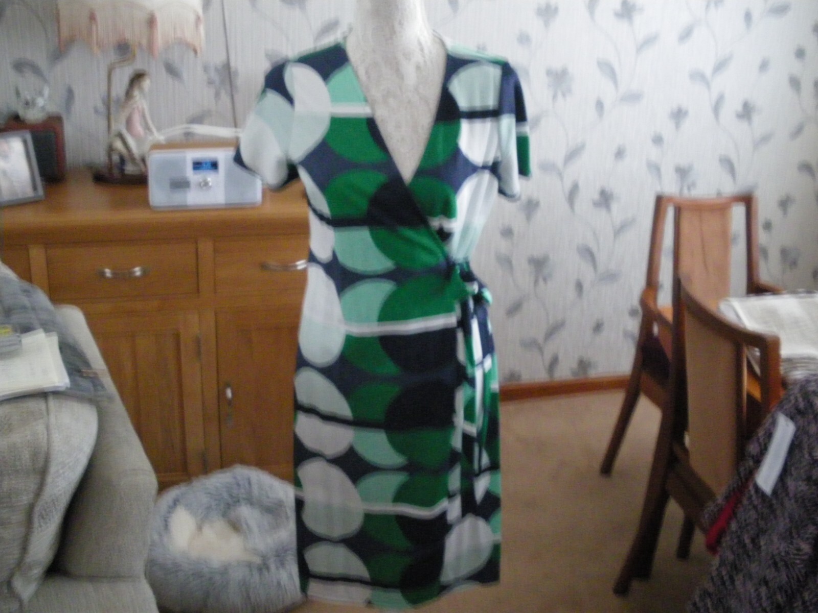 Picture 3 of 12