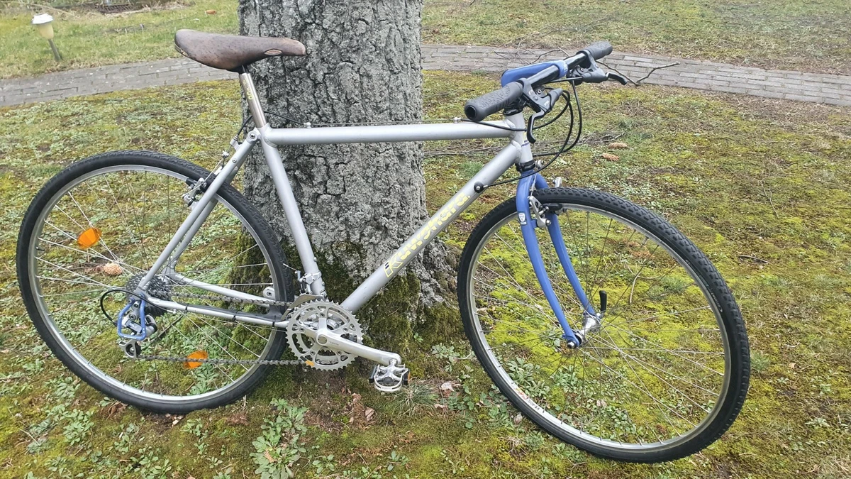 Kuwahara road outlet bike