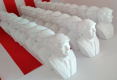 Set 10,20,30 Smiling President Donald J Trump MAGA 2024 Bust Statue 2" 5cm WHITE - Picture 2 of 13