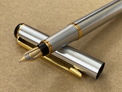 Jinhao Baoer 801 Edelstahl Füllfederhalter 0,5 mm Feder + 5 GRATIS TINTENPATRONEN
