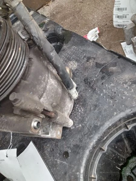 Compresor de aire acondicionado compatible con 97-02 EXPEDITION 220347 Foto 2 de 4