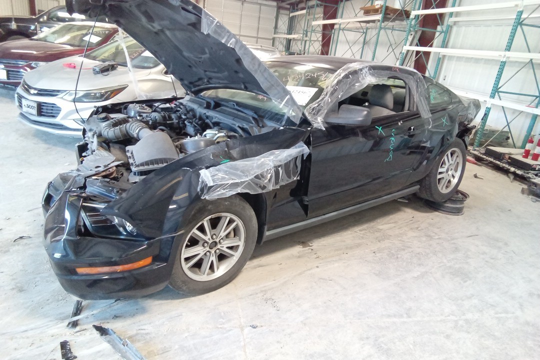 2005 Ford Mustang Automatic Transmission OEM 126K Miles - LKQ464445120