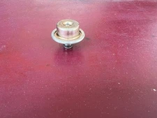 Toyota 1.8L Fuel Injection Pressure Regulator Pulsation Damper 1ZZFE 23270-22010