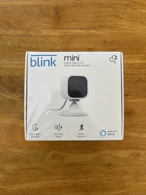 NIOB Blink Mini Indoor Plug-in HD Smart Security Camera, White, Works With Alexa