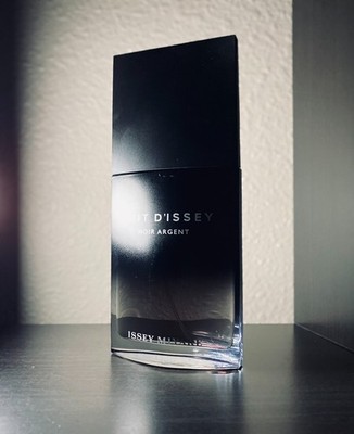 イッセイミヤケ Nuit d'Issey Noir Argent 100ml s-l400.jpg