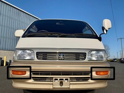 Toyota Hiace Super Custom Front Buffer Signal Lamp Both Side
