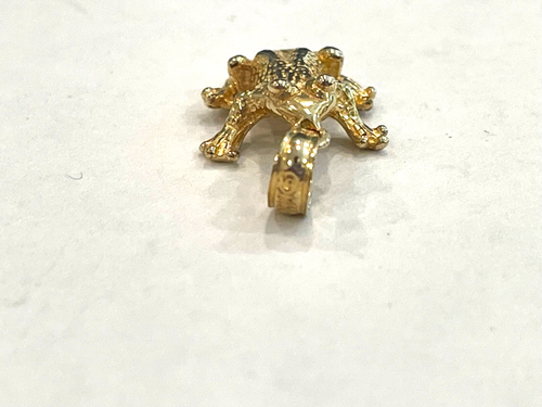 Retirement Sale 5 Days Only-- 14k Yellow Gold Frog Charm Pendant - Picture 2 of 5