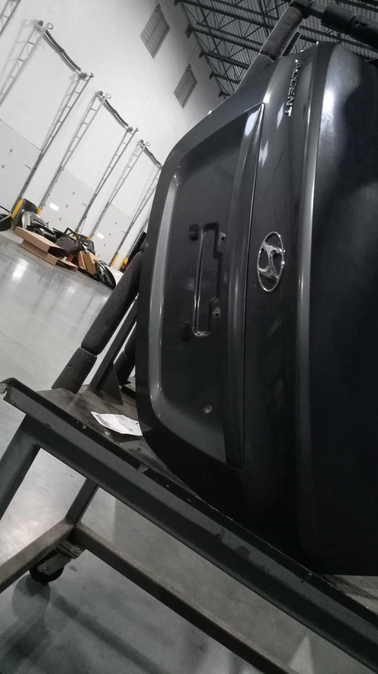 Tapa de cubierta usada se adapta a: Hyundai Accent Sdn 2012 grado A Foto 2 de 4