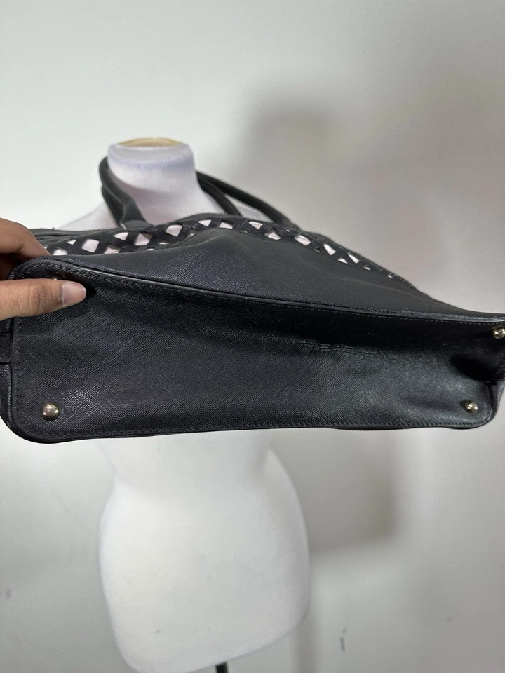 Calvin Klein Women’s Black Color Handbag  - Image 4 of 4