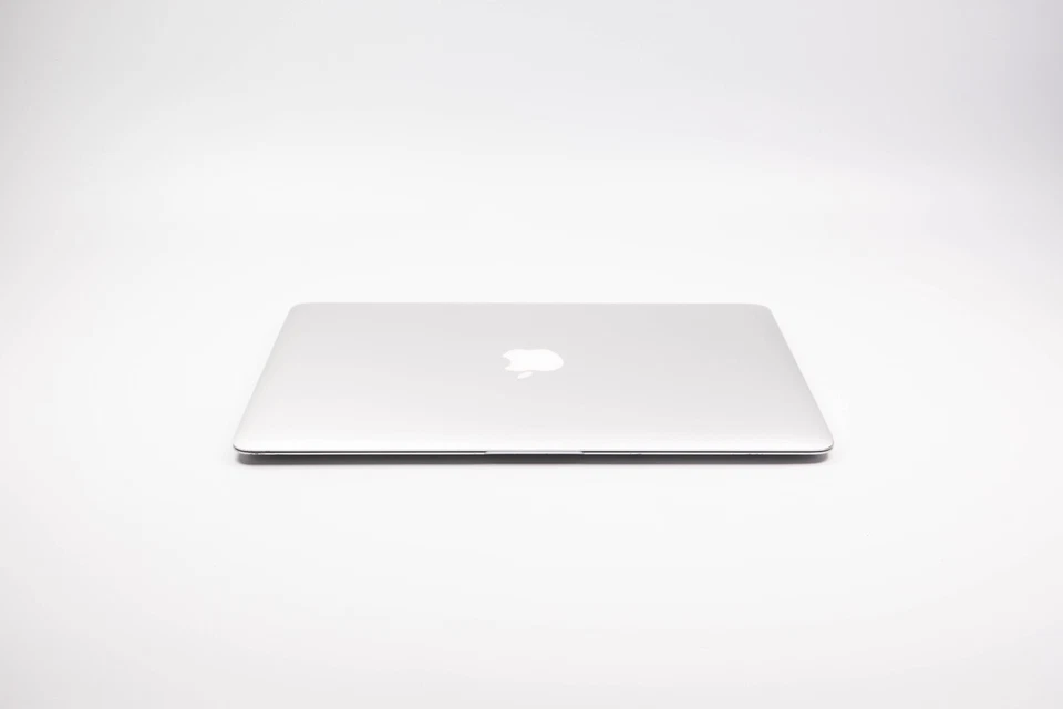 Apple MacBook Air 13" 2015 · i5 · 4GB · 256GB, Foto 4 von 5
