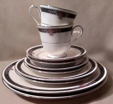 Noritake Etienne 7260 Lot of 2 - 5 Piece Place Settings (10 pieces) NEW!