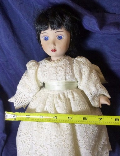 Muñeca de porcelana ""Mary"" de Danbury como nueva certificado auténtico - Imagen 9 de 12