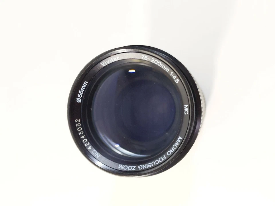 Vivitar 75-200mm f/4.5 Macro Focusing Zoom Lens Telephoto Manual Focus - Image 3 of 4