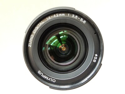 Olympus Zuiko Digital 14-42mm 3.5-5.6 Zoom Lens, 9++, Tested