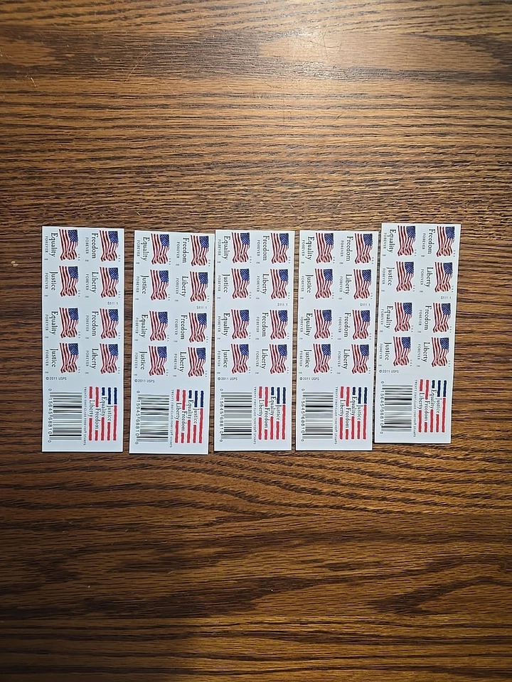 100 US Flag Forever Booklet 5 Panes of 20 Stamps MNH #4648b 2012. - Image 2 of 2