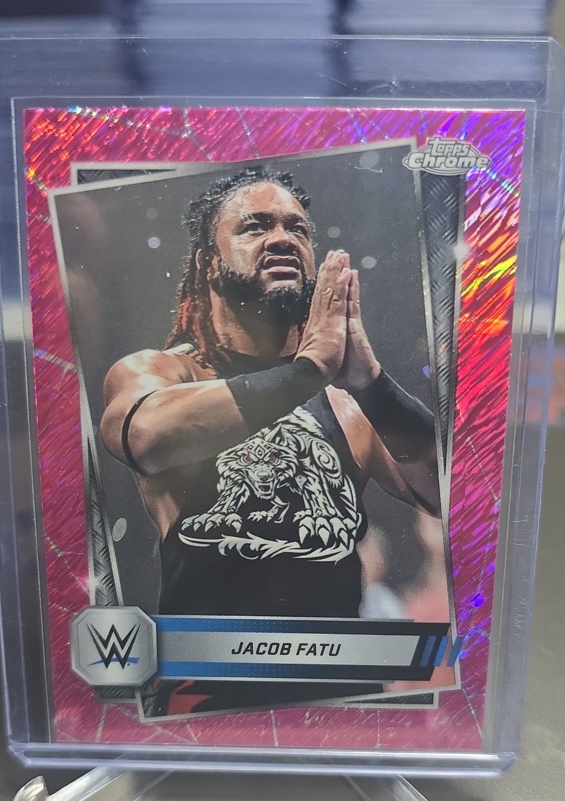 2025 Topps Chrome WWE - Jacob Fatu #100 Pink Shimmer Refractor