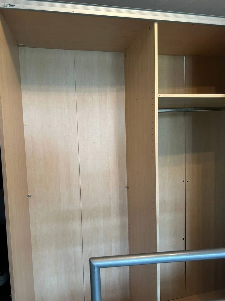 Großer Kleiderschrank | Schiebetüren mit Glas | 250x210 cm - Bild 4 von 4