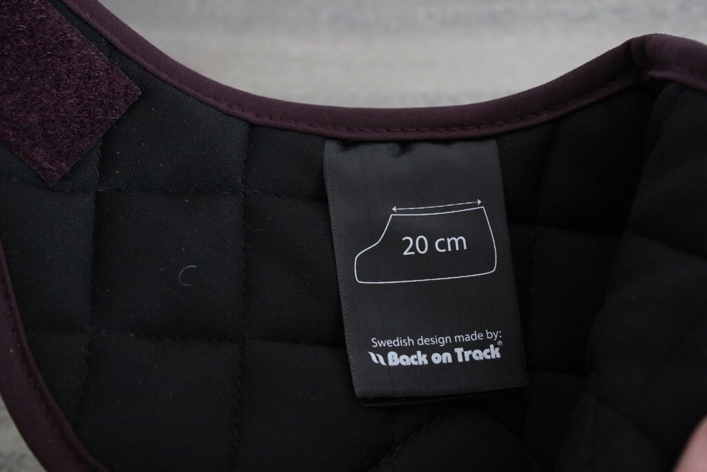 Manteau pour chien Back on Track Night Collection Ruby 20 cm