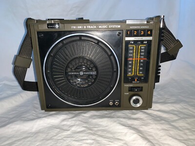 VTG 1978 GE 3-5507B Portable AM FM radio 8-track player Boombox-Needs Repair