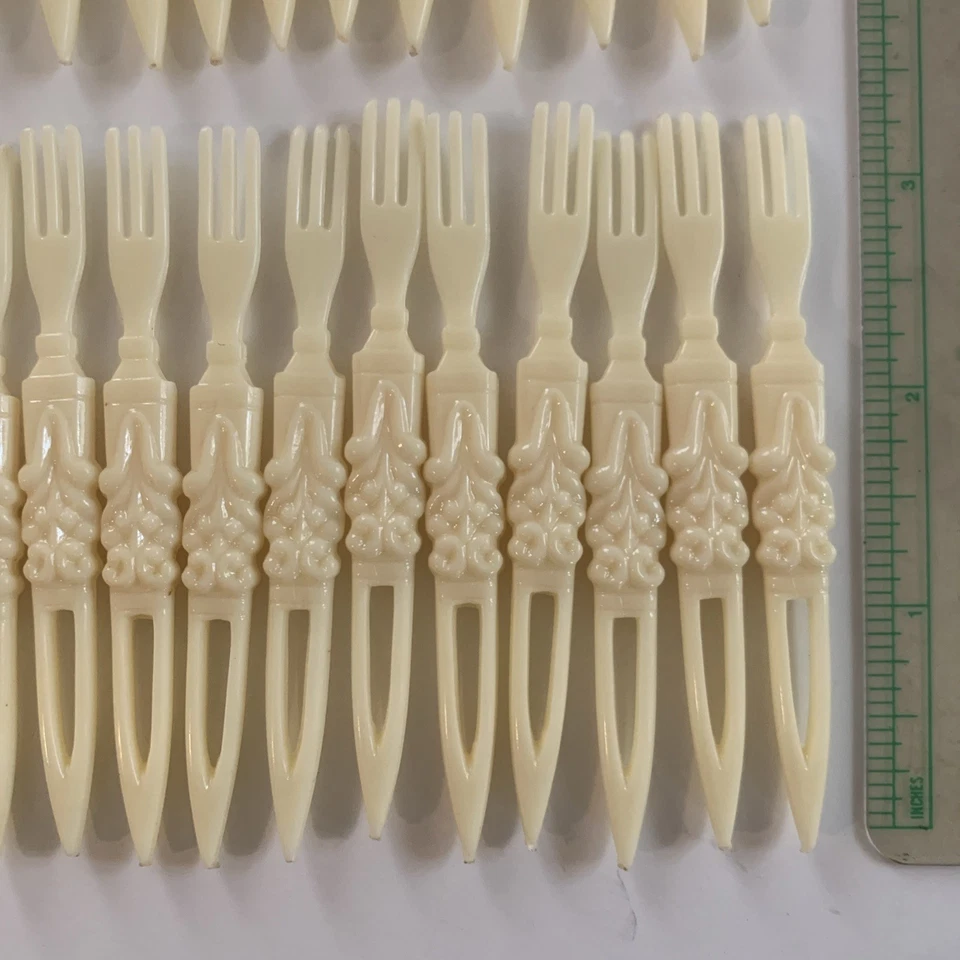 Horquillas de colección color marfil para entremeses 3 1/2" plástico Phoenixware Israel 1981  Foto 4 de 4