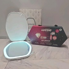 Lottie London Lighted Travel Mirror Bundle / 4 Piece Get Glazed Makeup Kit