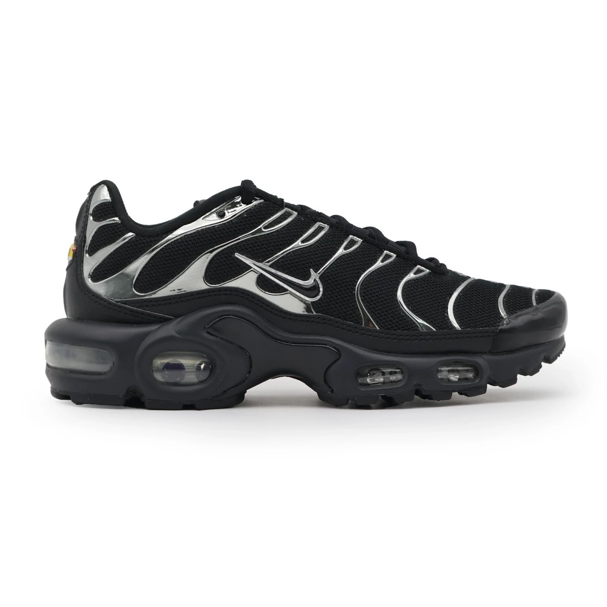 HJ9743-001 Nike Air Max Plus SE Black Metallic Silver Laser