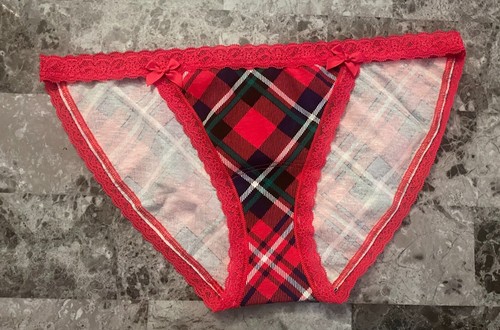 NWT VICTORIA'S SECRET M RED GREEN BLUE PLAID LACE RARE STRING BIKINI PANTIES - 第 1/3 張圖片