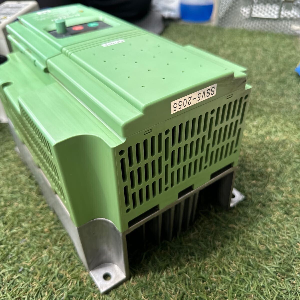 HITACHI E100-075LFR2 Inverter Drive 3PH 200-230V Removed HITACHI E100-075LFR2 Inverter Drive 3PH 200-230V Removed