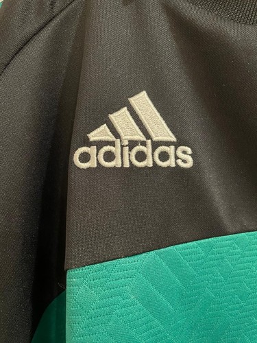 Adidas match issued football shirt. Zubizarreta, goalkeeper Spain 1990s. - Imagen 4 de 10