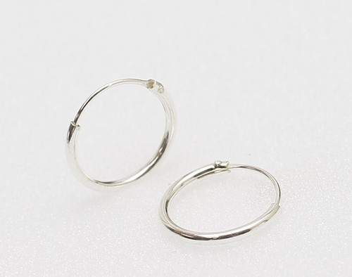 Girls' Double Sided Prong CZ Hoop Sterling Silver Earrings - Purple - In Season Jewelry - Foto 6