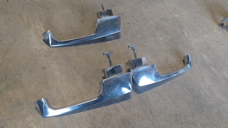 Cadillac Eldorado Series 75  Outside Door Handle Lot 64 65 66 67 - Image 2 of 4