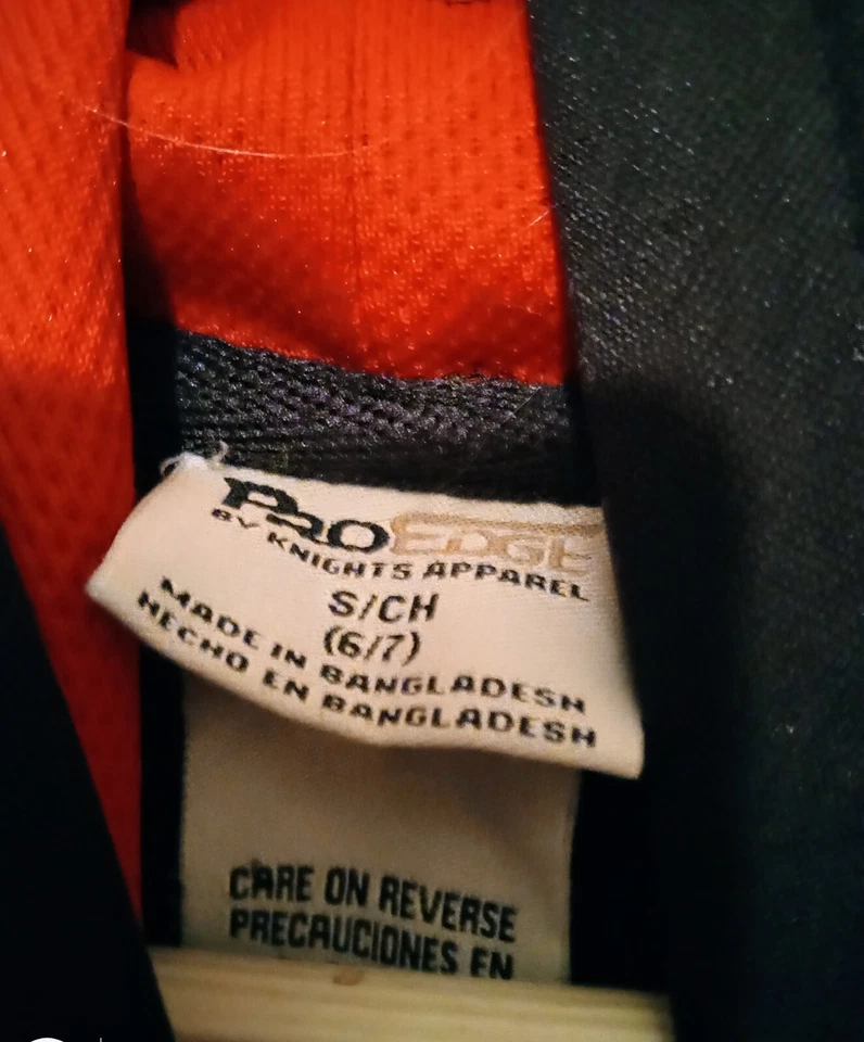 Sudadera con capucha Bulldog Pro Edge para niños talla S/Ch (6-7) negra, roja, blanca Foto 3 de 3