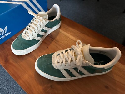 Adidas Gazelle ADV Mark Suciu dunkelgrün/weiß Größe 40 2/3, wie neu